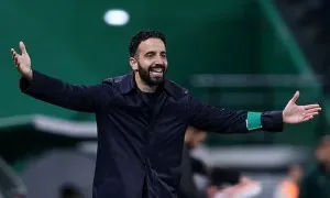 Merson: 'Amorim đáng được phong tước hiệp sĩ nếu Man Utd vào top 4' Merson: 'Amorim đáng được phong tước hiệp sĩ nếu Man Utd vào top 4'