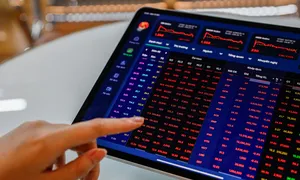 Nhóm bluechip kéo chứng khoán giảm gần 10 điểm Nhóm bluechip kéo chứng khoán giảm gần 10 điểm