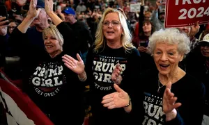 Nhóm cử tri nữ mang lại lợi thế cho ông Trump Nhóm cử tri nữ mang lại lợi thế cho ông Trump