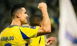 Ronaldo ghi bàn sau ba trận im tiếng Ronaldo ghi bàn sau ba trận im tiếng