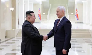 Ông Kim Jong-un: Nga có quyền tự vệ khi Ukraine phóng tên lửa tầm xa