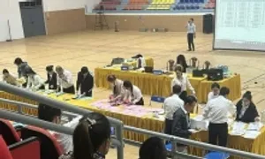 5 người liên quan vụ đấu giá '30 tỷ đồng một m2 đất' bị tạm giữ 5 người liên quan vụ đấu giá '30 tỷ đồng một m2 đất' bị tạm giữ
