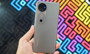 Vivo V40 5G - smartphone dòng V đầu tiên có ống kính Zeiss Vivo V40 5G - smartphone dòng V đầu tiên có ống kính Zeiss
