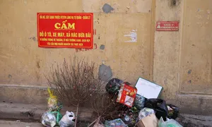 Biển cấm đổ rác hút rác nhiều hơn