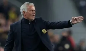 Mourinho tiểu phẫu dịp Giáng sinh Mourinho tiểu phẫu dịp Giáng sinh
