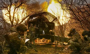 Nga siết vòng vây quanh thị trấn chiến lược ở Donetsk Nga siết vòng vây quanh thị trấn chiến lược ở Donetsk