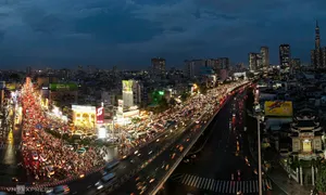 Sau 35 năm, tôi tính nghỉ hưu sớm vì Hàng Xanh - Bình Triệu ngày nào cũng kẹt xe Sau 35 năm, tôi tính nghỉ hưu sớm vì Hàng Xanh - Bình Triệu ngày nào cũng kẹt xe
