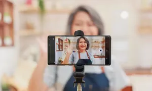 Thời của KOL tóc bạc