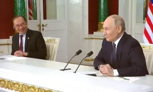 Màn đố vui gây sốt của ông Putin với Thủ tướng Malaysia Màn đố vui gây sốt của ông Putin với Thủ tướng Malaysia