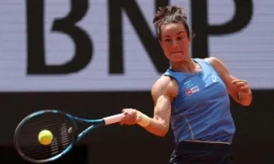 Tay vợt vô danh vào tứ kết Roland Garros