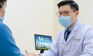 Phát hiện ung thư vú di căn từ dấu hiệu tụt nhũ hoa